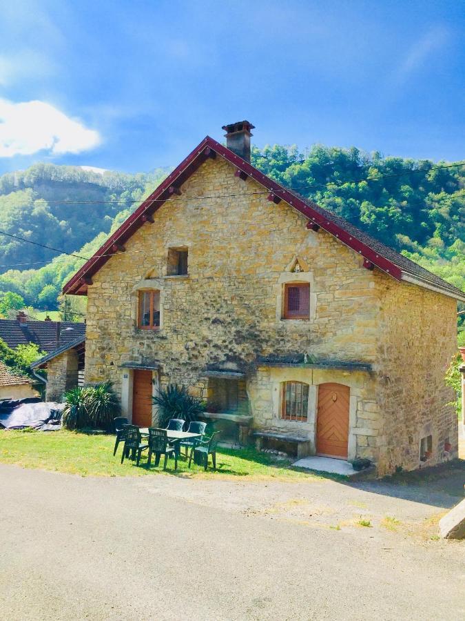 Gite Des Reculees Ladoye-sur-Seille Zewnętrze zdjęcie