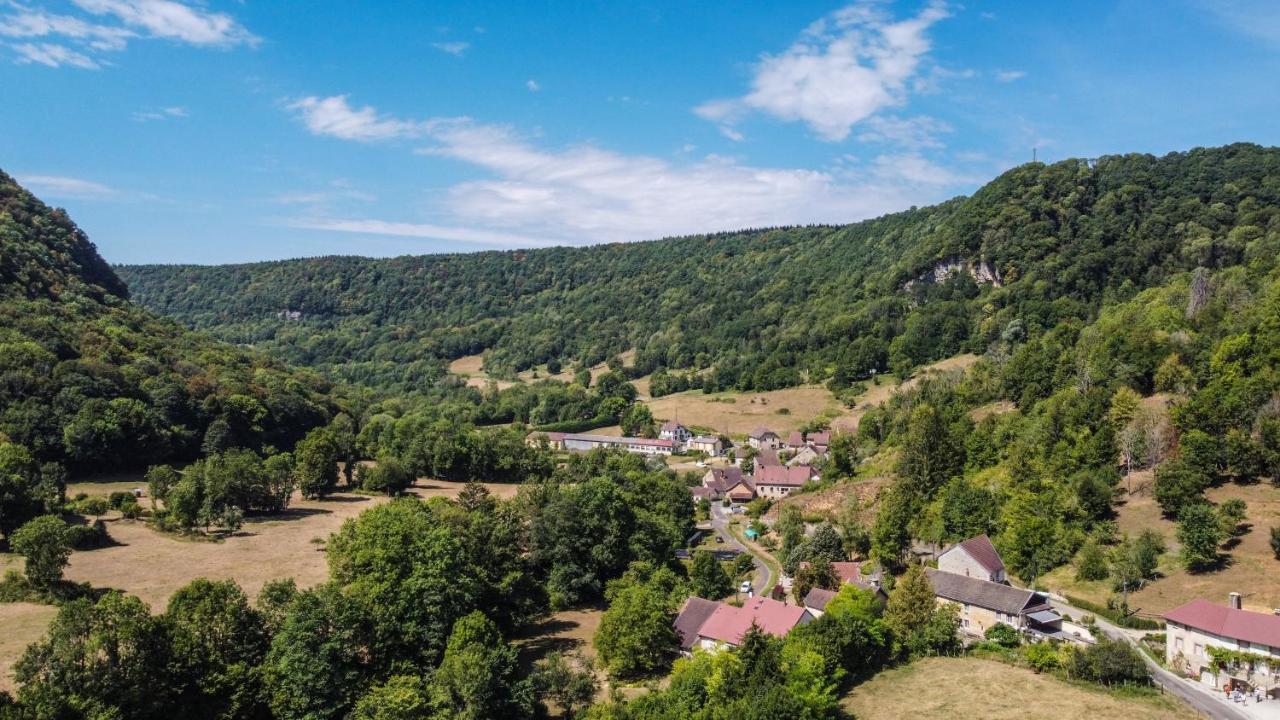 Gite Des Reculees Ladoye-sur-Seille Zewnętrze zdjęcie